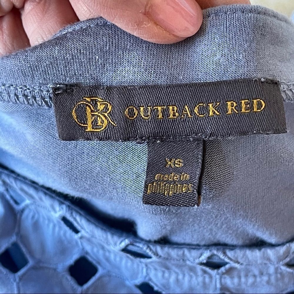 The Limited Outback Red Blue Eyelet Front Top - Picture 6 of 10